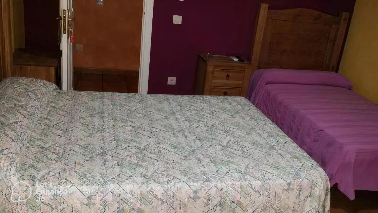 Hostal Velarde Talavera de la Reina Zewnętrze zdjęcie