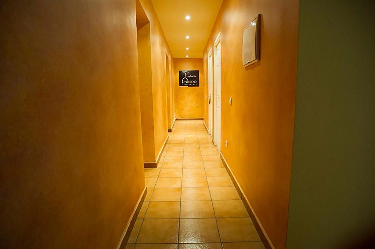 Hostal Velarde Talavera de la Reina Zewnętrze zdjęcie