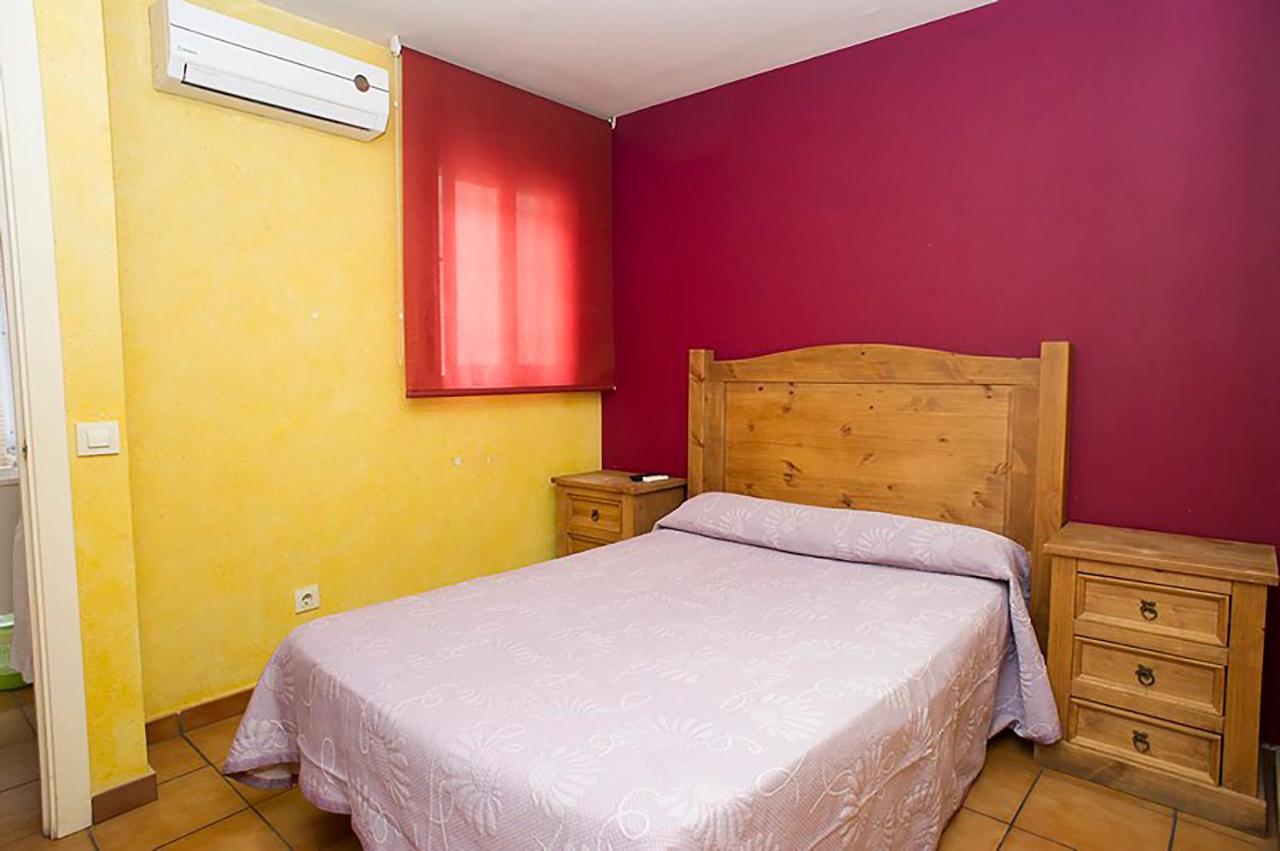 Hostal Velarde Talavera de la Reina Zewnętrze zdjęcie