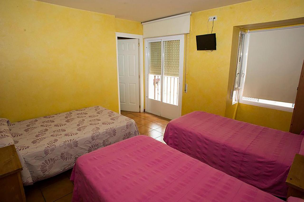 Hostal Velarde Talavera de la Reina Zewnętrze zdjęcie