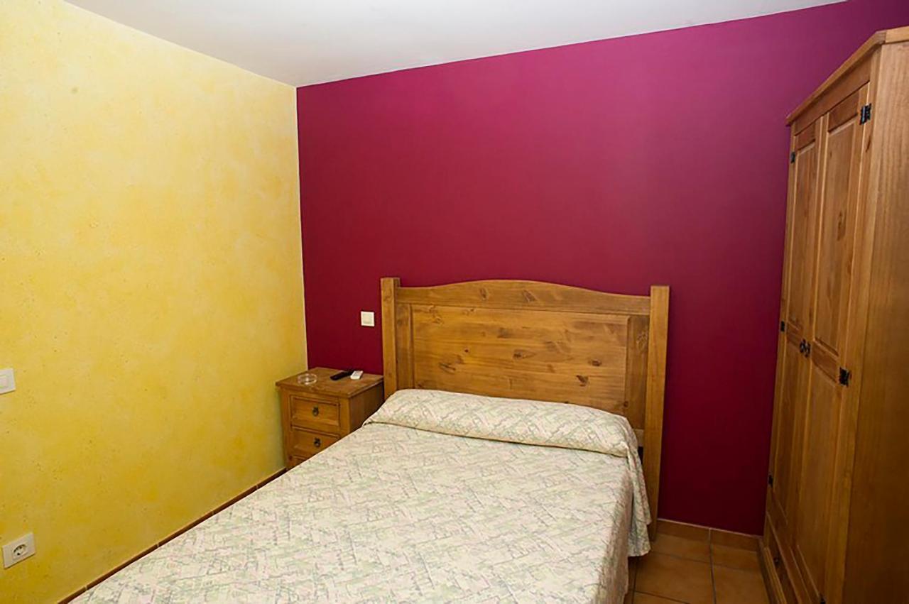 Hostal Velarde Talavera de la Reina Zewnętrze zdjęcie